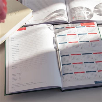 Határidőnapló agenda Standard A/5, napi, fehér lapokkal (kék) 2026. Bluering®